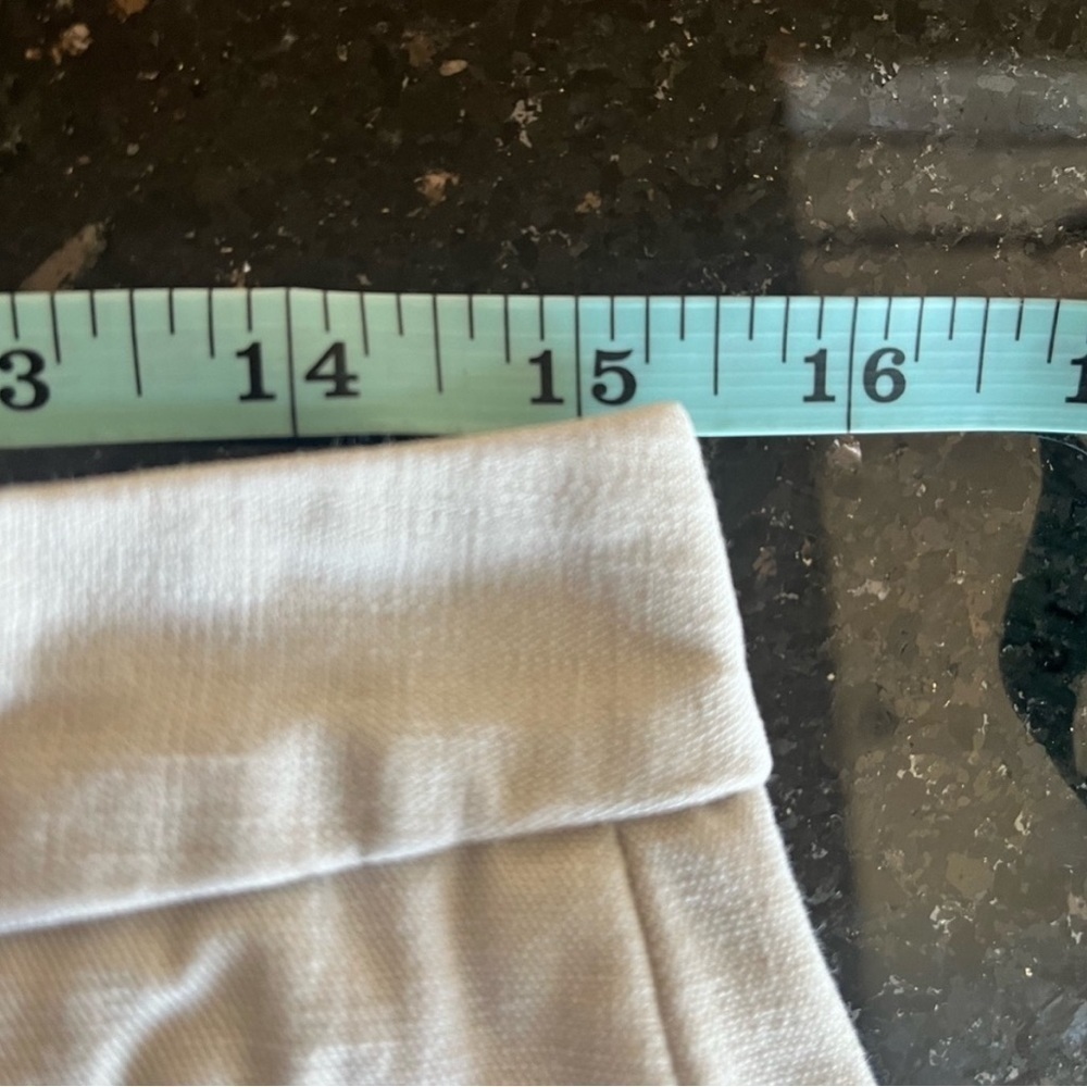 2 pr Banana Republic cotton shorts - Picture 12 of 16